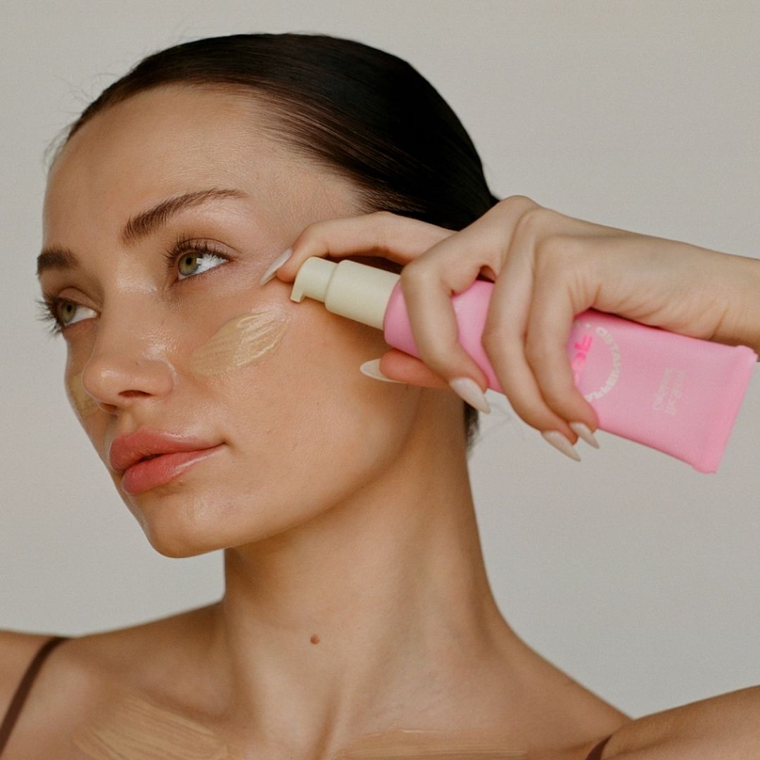 How To Reapply Sunscreen Over Makeup